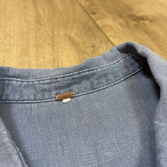Free People Chambray Shirt Womens M Linen Western Blue Festival Sleeveless - Picture 2 of 8